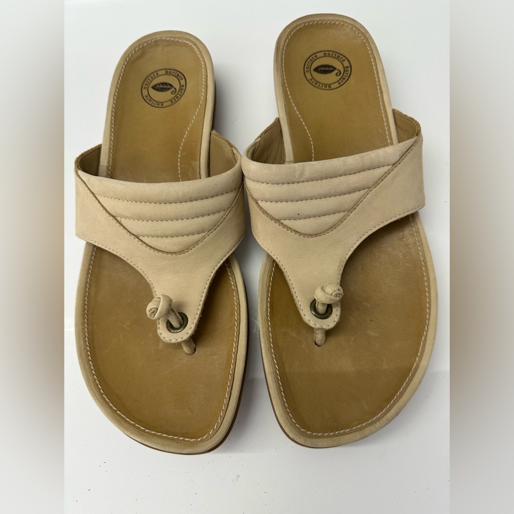 NURTURE Tan Leather Thong Sandals - Size 8 - NEW